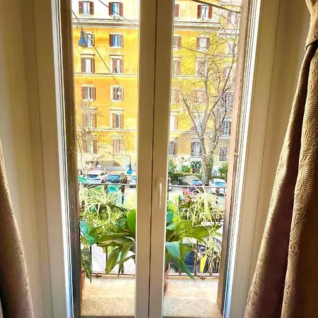 Alojamento de Acomodação e Pequeno-almoço A In Roma